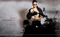 25 Sexy Urvashi Rautela Hot Wallpapers Set 1