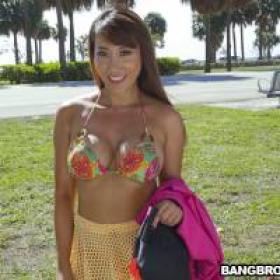 BangBus - Tiffany Rain (Chinese Tourist Gets Scooped By The Bus) 02 01 17