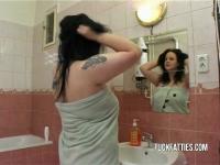 Hot Fat Girl Fucks In Toilet