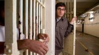 Louis Theroux - Behind Bars MP4 + subs BigJ0554