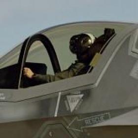 Fighter Pilot The Real Top Gun S01E01 720p HDTV x264-PLUTONiUM[TGx]