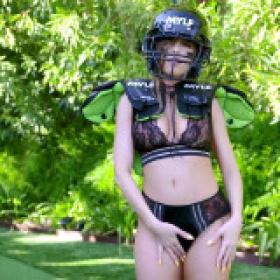 [MYLF] Britney Amber Gridiron Bang Gotmylf