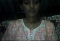 Kanpur Girl Pooja Showing her Sexy Body on Cam()