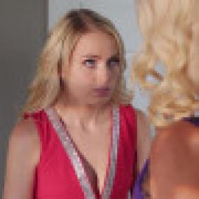 HotAndMean 20-07-14 Nicolette Shea And Scarlett Sage Its Not All About Beauty XXX 1080p MP4-KTR[XvX]