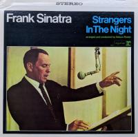 Frank Sinatra ‎– Strangers In The Night-1966