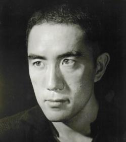 Sole e Acciaio - Yukio Mishima