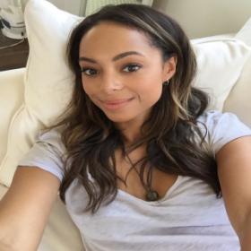 Amber Stevens (Photos-Pics-Images)