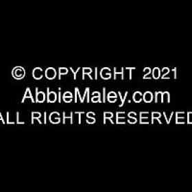 AbbieMaley 22 02 17 Cunnilingus For Christmas With Lena The Plug XXX 1080p HEVC x265 PRT[XvX]
