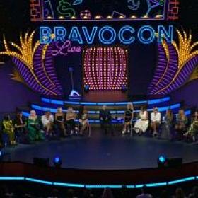 Bravocon Live with Andy Cohen S01E04 The Reading Room 720p AMZN WEB-DL DDP2.0 H.264-NTb[TGx]