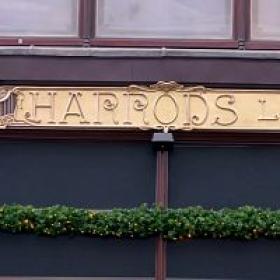 Harrods at Christmas 2023 1080p HDTV H264-DARKFLiX[TGx]