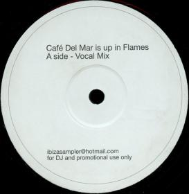 Energy 52 vs  Satoshi Tomiie – 2004 - Cafe Del Mar Is Up In Flames