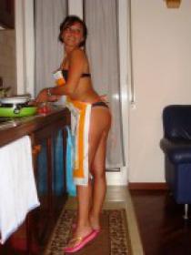 Amateur Nude Photos - Brunette Latina Wife Like Hard Action