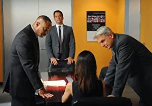 NCIS S09E15 Secrets 1080p AMZN WEB-DL DDP5.1 H.264-NTb[TGx]