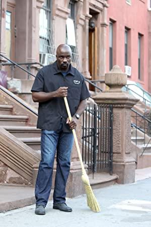 Marvel's Luke Cage S01E01 720p WEBRip x264-SKGTV