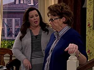 Mike and Molly S05E19 720p HDTV X264-DIMENSION [GloDLS]